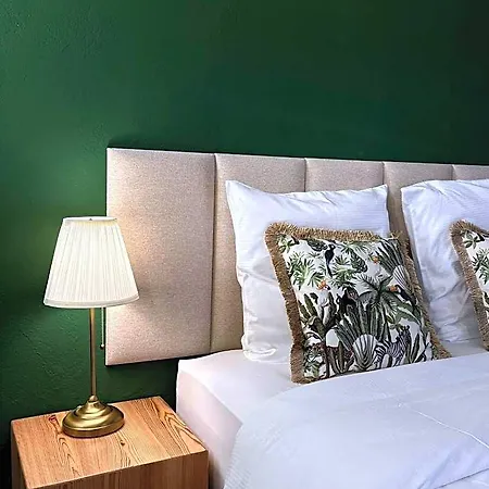 Chateau Schengen موندورف ليس باينس