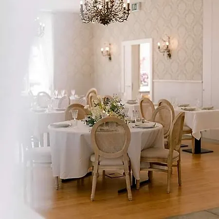 Chateau Schengen موندورف ليس باينس